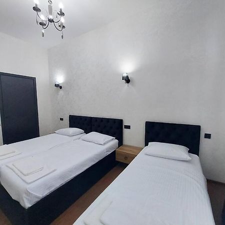 Soma Appartement Koetaisi Buitenkant foto