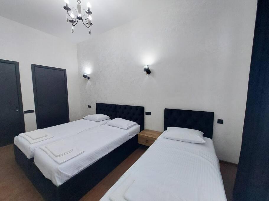 Soma Appartement Koetaisi Buitenkant foto